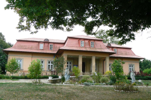 Митрополичі палати, Крилос